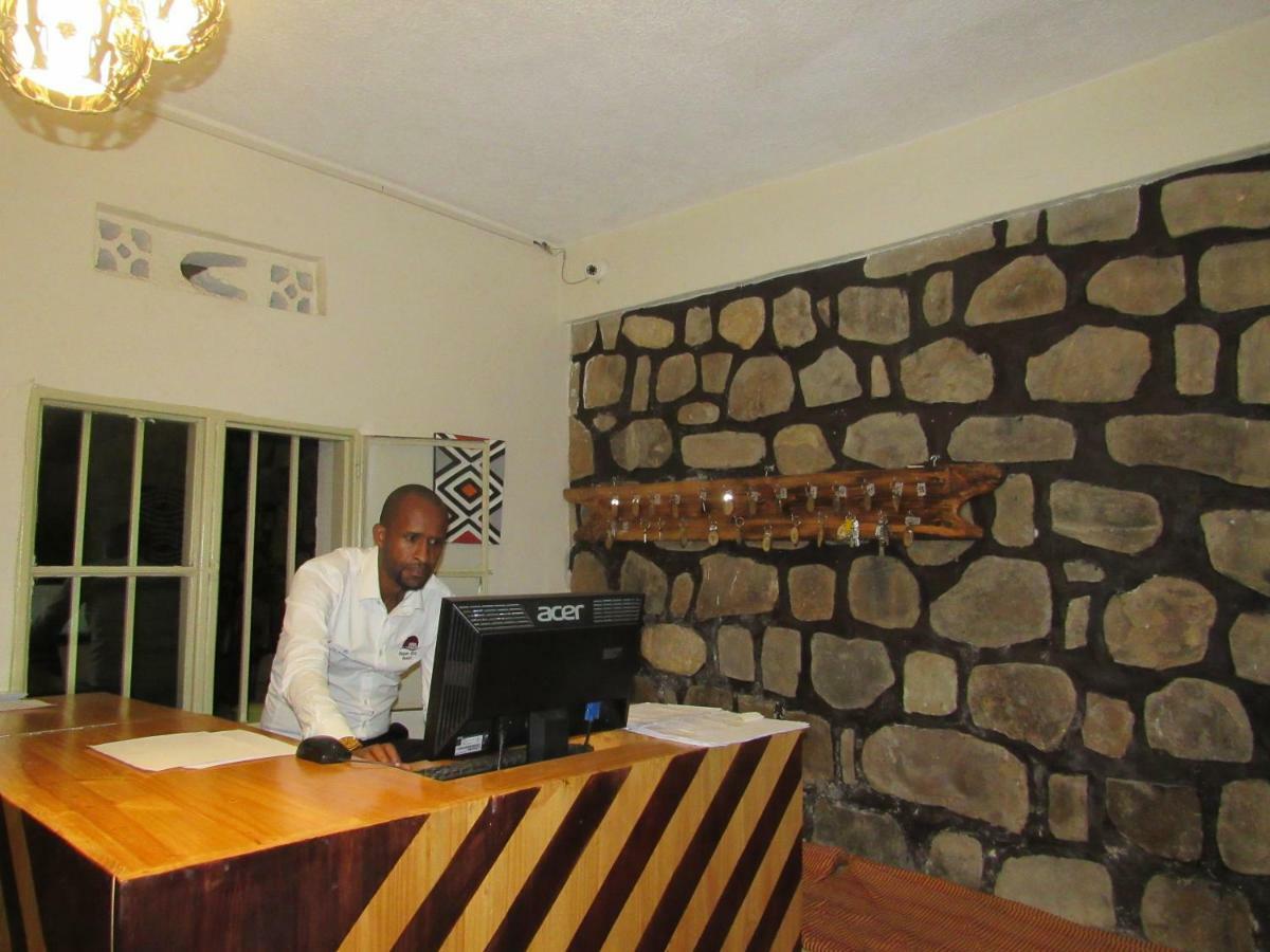 Rebero Kivu Resort Kibuye Bagian luar foto